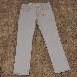 Levi 511 slim jeans.